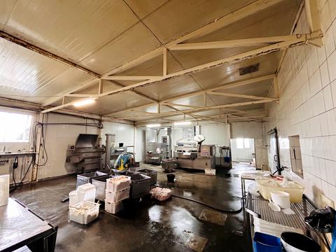 коммерческая по адресу с. Сингуры, Шкільна, 14