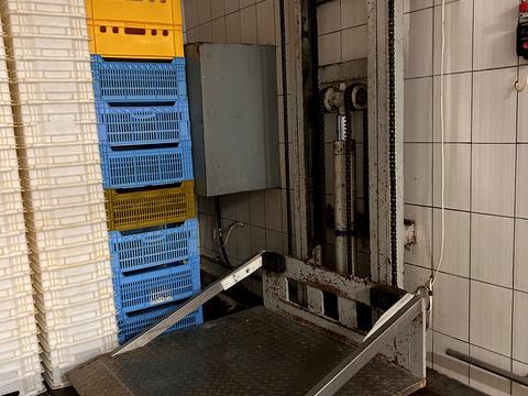 коммерческая по адресу с. Сингуры, Шкільна, 14