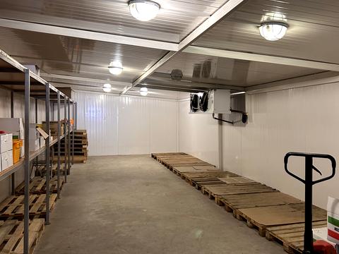 коммерческая по адресу с. Сингуры, Шкільна, 14