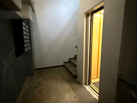 квартира за адресою Дмитра Яворницького просп. (Карла Маркса), 20