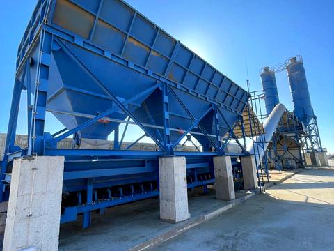 коммерческая по адресу Селищная ул., 1