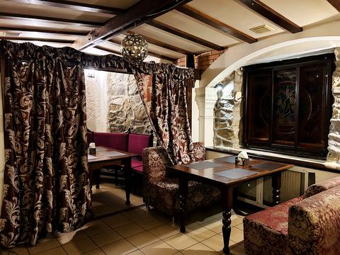 коммерческая по адресу Шляхетна ул. (Петровского), 16