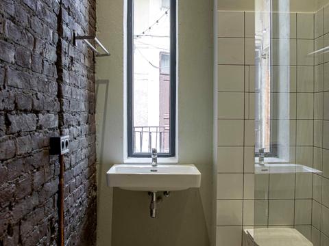 комерційна за адресою Миколая Коперника вул., 62