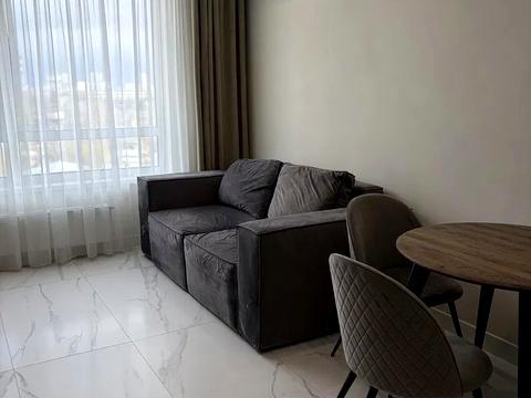 квартира за адресою Причальна вул., 12