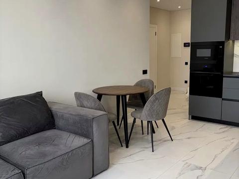 квартира за адресою Причальна вул., 12