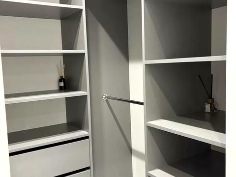 квартира за адресою Причальна вул., 12