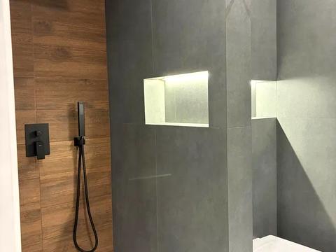 квартира за адресою Причальна вул., 12