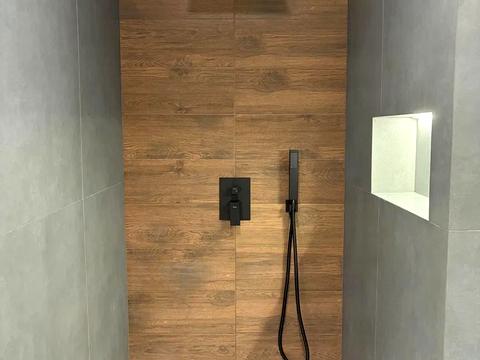 квартира за адресою Причальна вул., 12