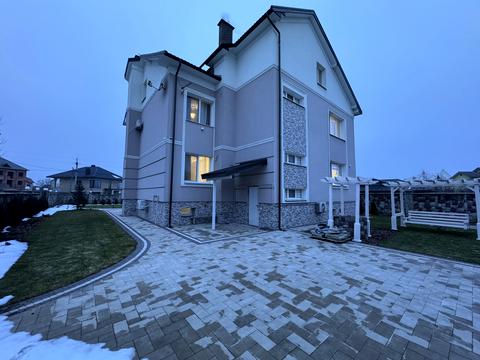 дом по адресу Шкільна 5