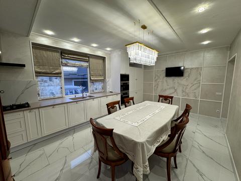 дом по адресу Шкільна 5