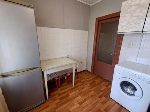 квартира за адресою Академіка Булаховського вул., 28-В