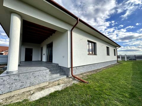 дом по адресу Свободи ул.