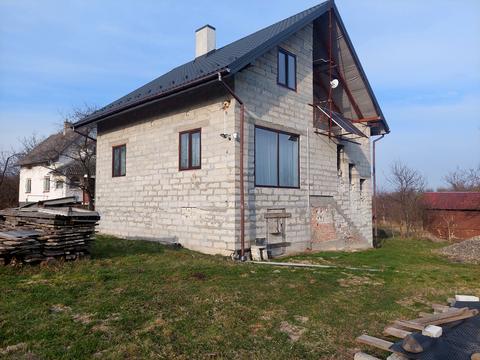 будинок за адресою Вишнева, 156