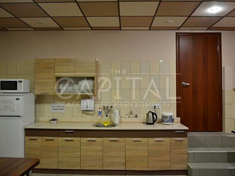 комерційна за адресою Івана Огієнка вул. (Миколи Лукашевича), 1