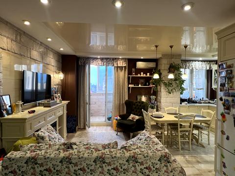 квартира по адресу Любомира Гузара просп. (Космонавта Комарова), 26