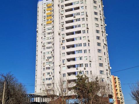 квартира за адресою Любомира Гузара просп. (Космонавта Комарова), 26