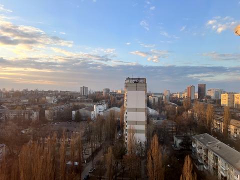 квартира за адресою Любомира Гузара просп. (Космонавта Комарова), 26