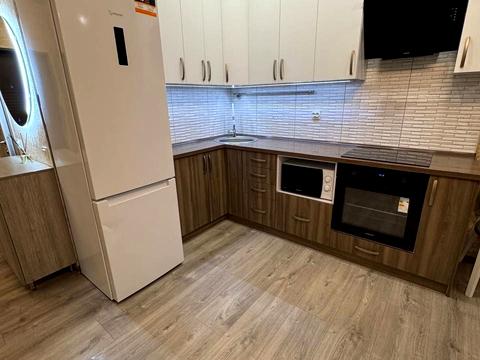 квартира за адресою Любомира Гузара просп. (Космонавта Комарова), 13