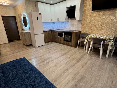 квартира за адресою Любомира Гузара просп. (Космонавта Комарова), 13