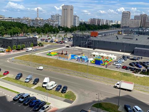 квартира по адресу Олександра Олеся ул., 8/17