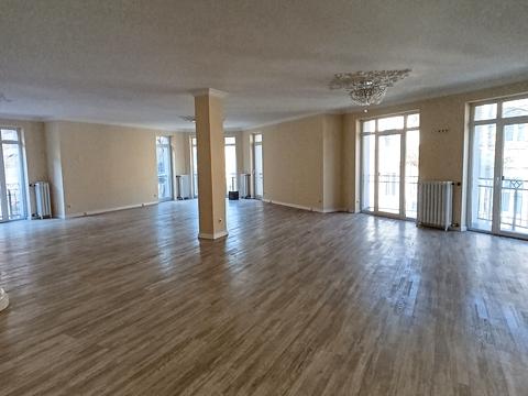 комерційна за адресою Мирослава Скорика вул. (Петра Чайковського), 31
