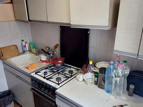 квартира за адресою Тролейбусна вул., 5