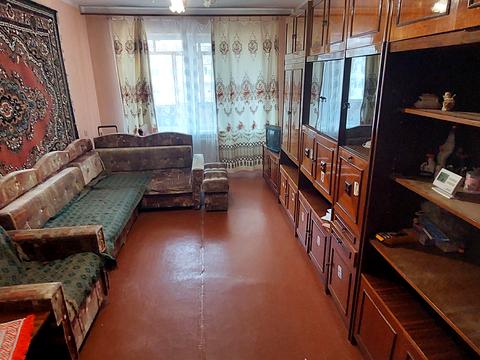 квартира за адресою Тролейбусна вул., 5