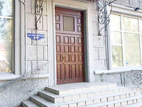 комерційна за адресою Олексія Вадатурського вул. (Фалєєвська), 91