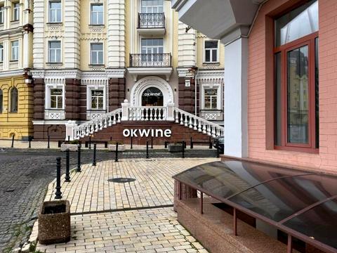 комерційна за адресою Воздвиженська вул., 22