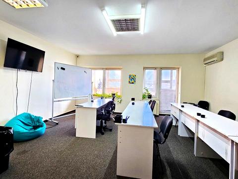 комерційна за адресою Велика Васильківська вул. (Червоноармійська), 9-2