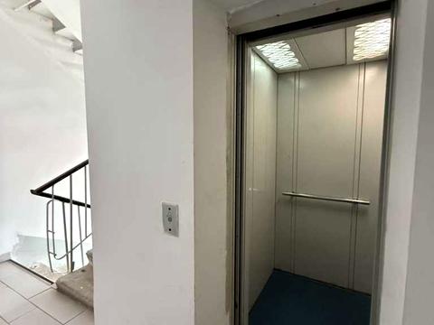 квартира за адресою Соборності вул. (Жовтнева), 40Д