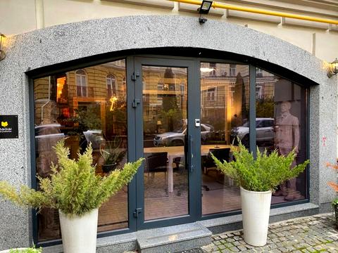 комерційна за адресою Кожум'яцька вул., 20-В