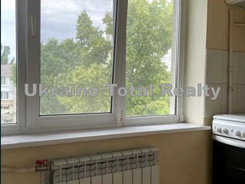 квартира по адресу Строителей ул., 16