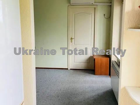 квартира по адресу Строителей ул., 16