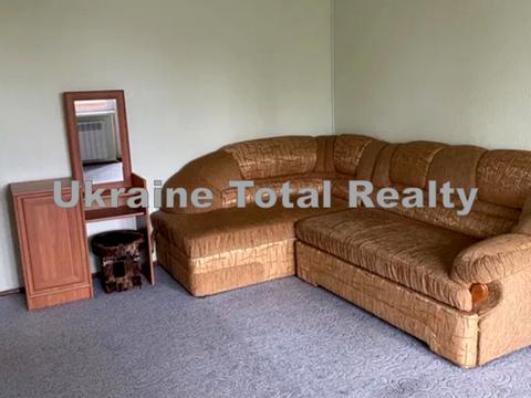 квартира по адресу Строителей ул., 16