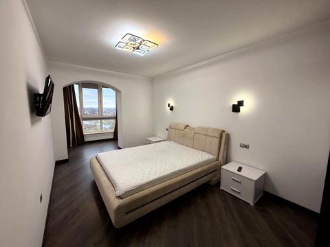 квартира за адресою Володимира Івасюка вул., 84