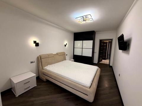 квартира за адресою Володимира Івасюка вул., 84