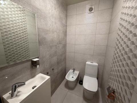 квартира за адресою Володимира Івасюка вул., 84