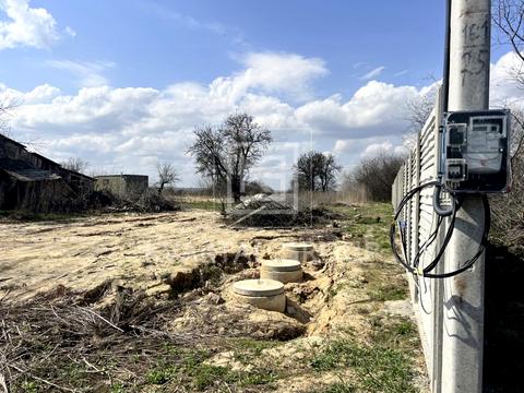 ділянка за адресою Квітнева, 31