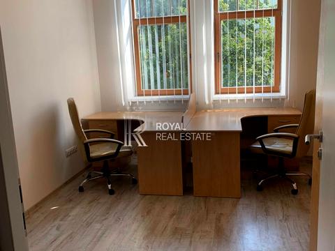 комерційна за адресою Воздвиженська вул., 48