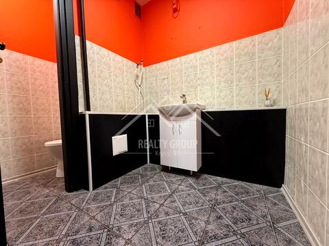 комерційна за адресою Лісового вул., 15