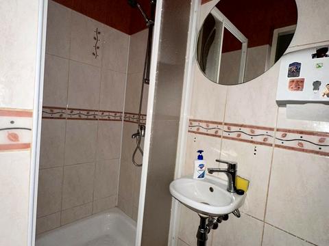 коммерческая по адресу Банковская ул., 5