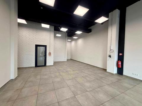 комерційна за адресою Ламана вул., 18