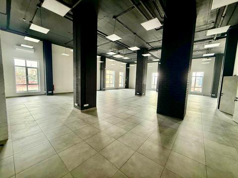 комерційна за адресою Ламана вул., 18