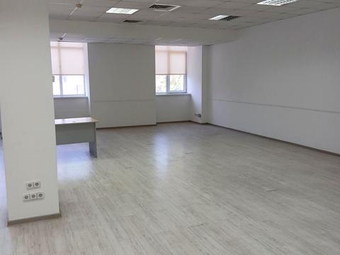 комерційна за адресою Леся Курбаса просп., 2Г