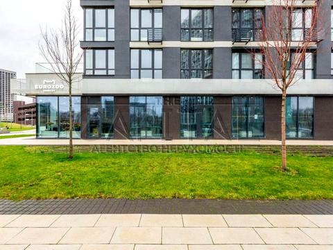 комерційна за адресою Віктора Некрасова вул. (Північно-Сирецька), 8