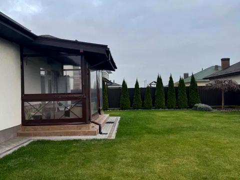 будинок за адресою Виноградна