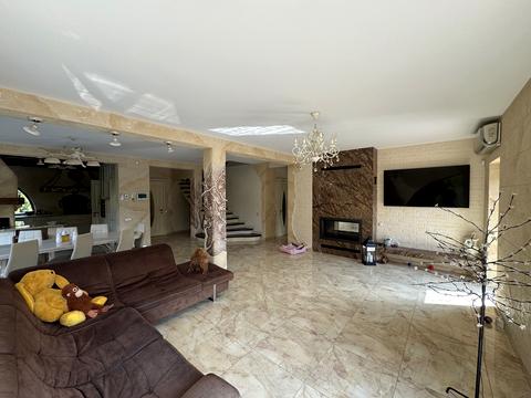 будинок за адресою 2-й Мирослава Скорика пров., 2