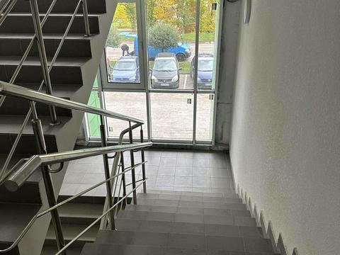 коммерческая по адресу Машинобудівників ул., 16