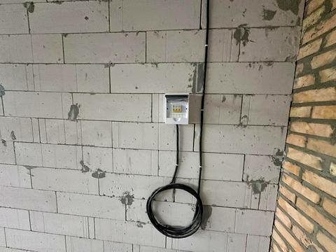 коммерческая по адресу Машинобудівників ул., 16